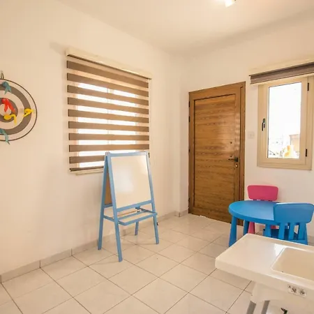 Kapparis Two Bedroom House * باراليمني